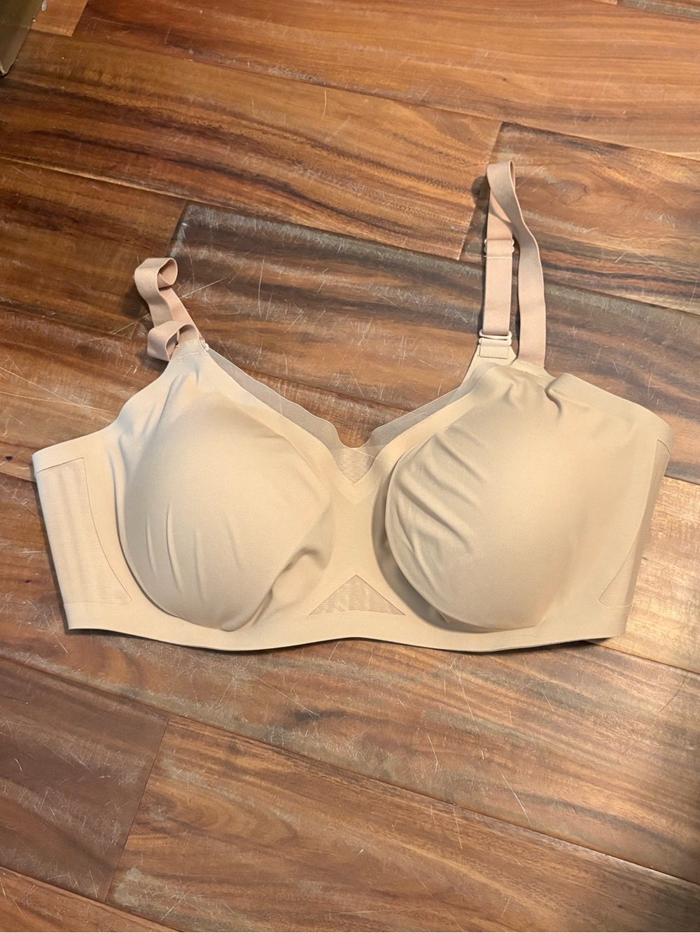 Honeylove Beige Wireless Support Bra 1X 40C/D Smoothing Comfort Bra (1324)